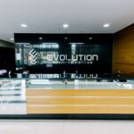 "Endereço comercial Campo Grande | Recepção do Evolution Business Center com segurança biométrica"